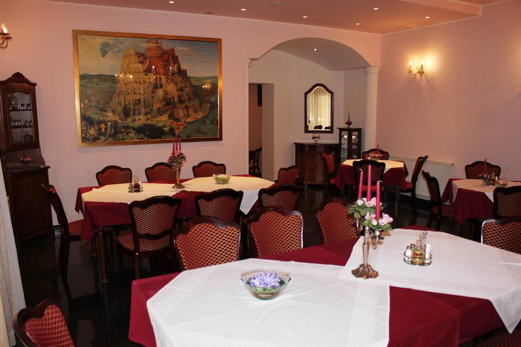 Bed & Breakfast Vila Stanisic Pozega Exterior photo